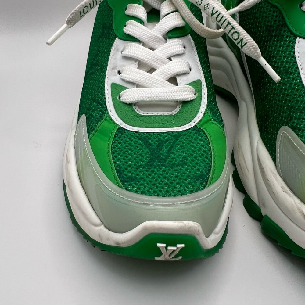 Louis Vuitton Run 55 Sneakers - Picture 4 of 10